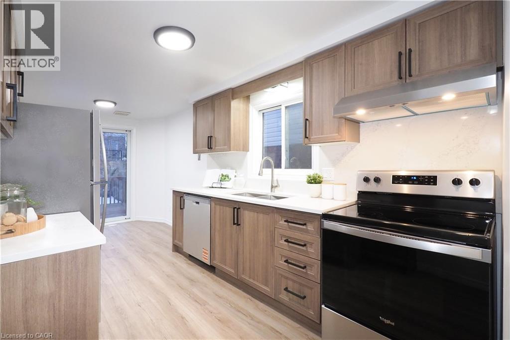 433 Exmoor Street, Waterloo, Ontario  N2K 3X5 - Photo 10 - 40806015