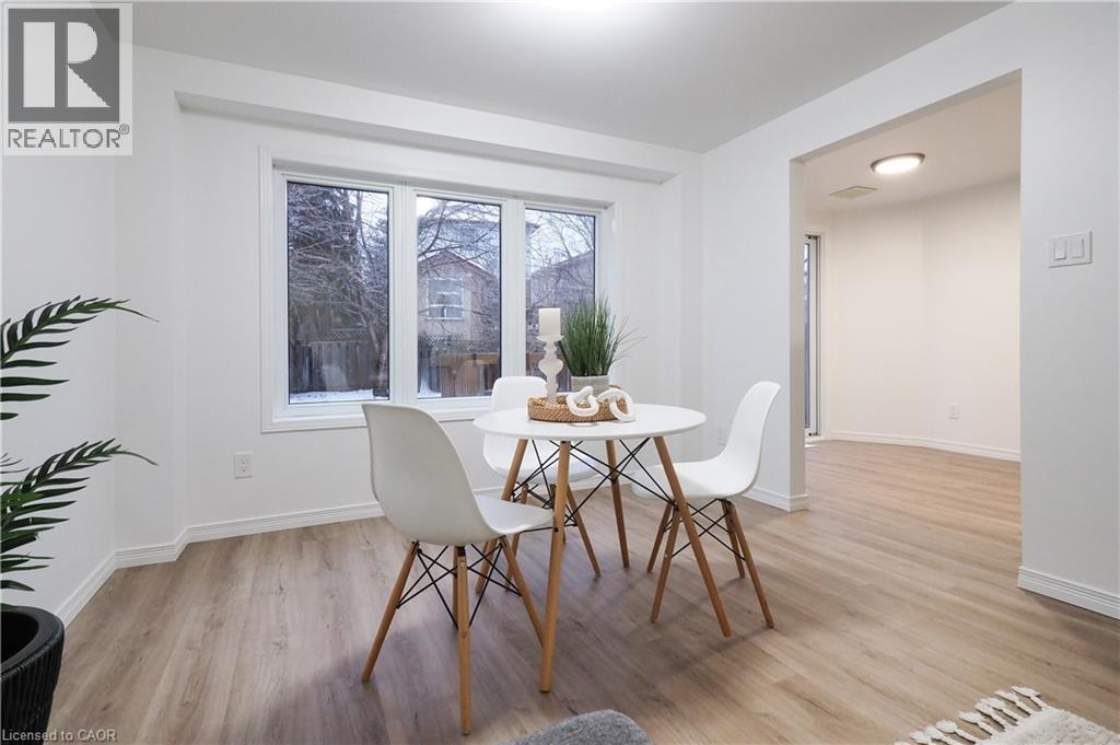 433 Exmoor Street, Waterloo, Ontario  N2K 3X5 - Photo 7 - 40806015