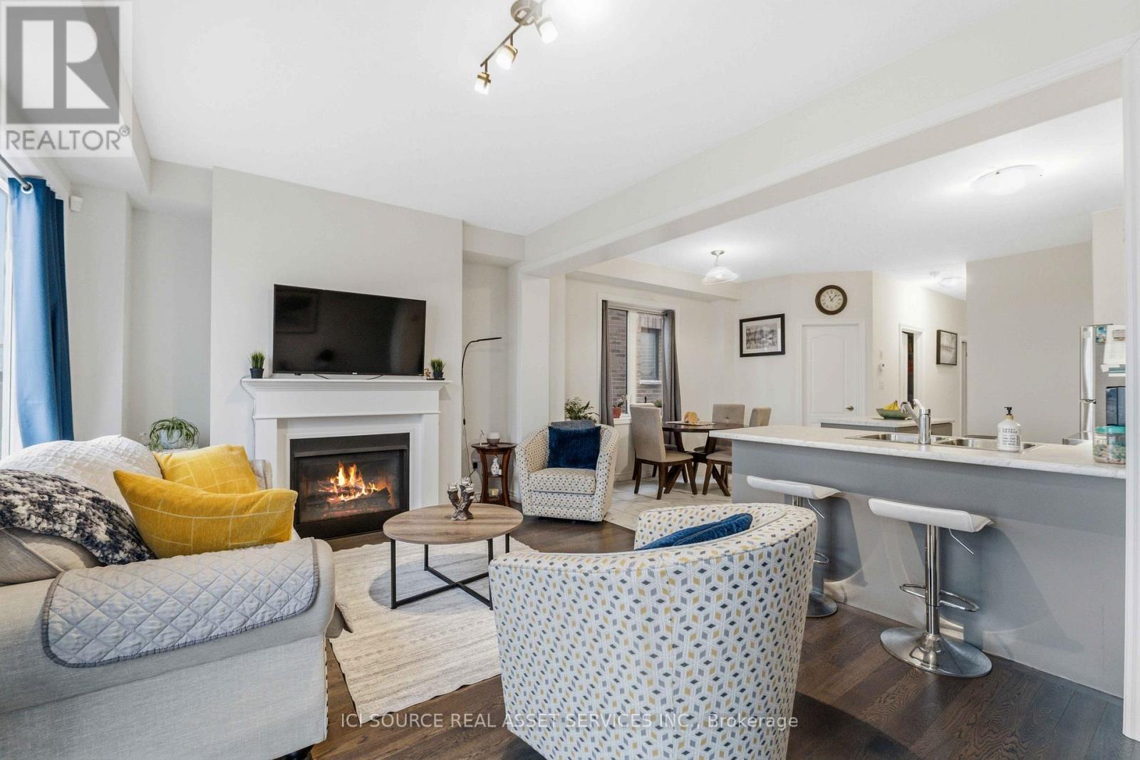 82 Rainbow Drive, Haldimand, Ontario  N3W 0G3 - Photo 11 - X12879174