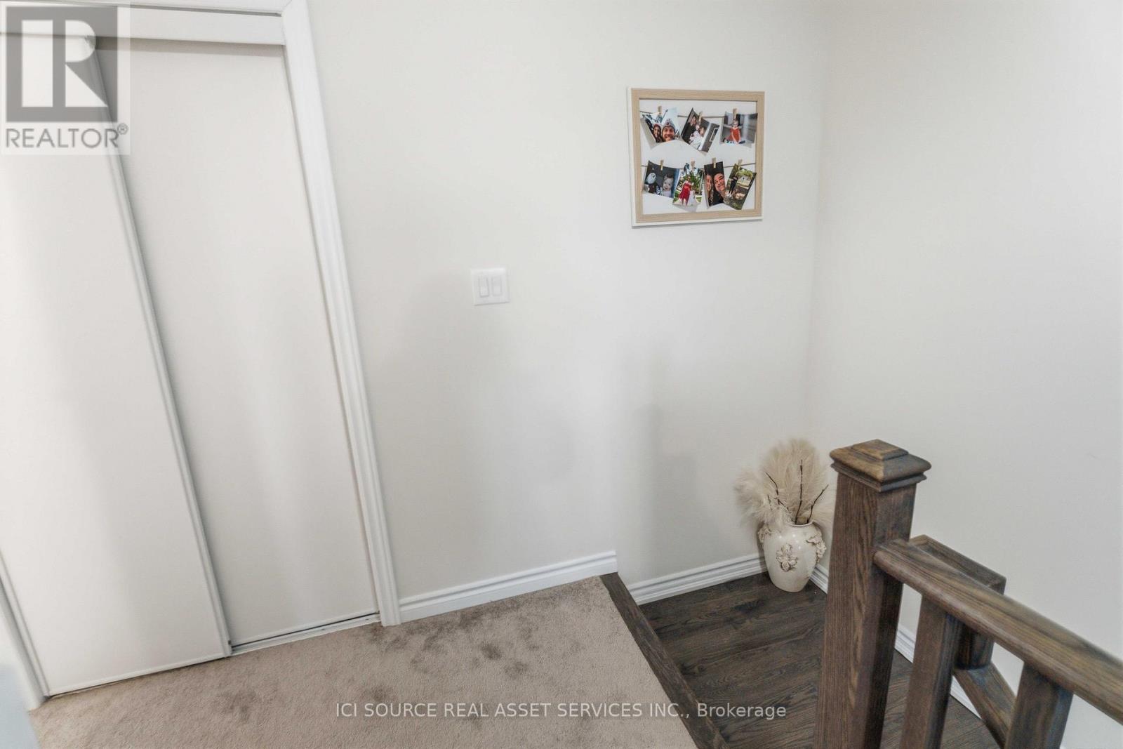 82 Rainbow Drive, Haldimand, Ontario  N3W 0G3 - Photo 16 - X12879174