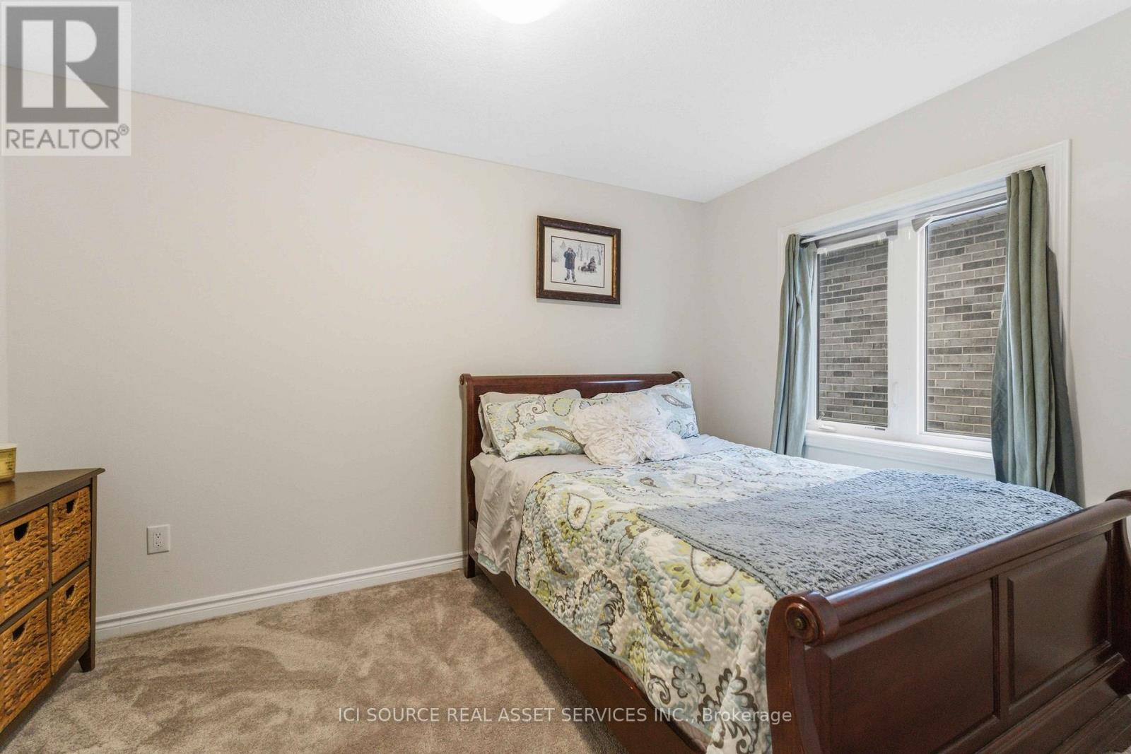 82 Rainbow Drive, Haldimand, Ontario  N3W 0G3 - Photo 19 - X12879174