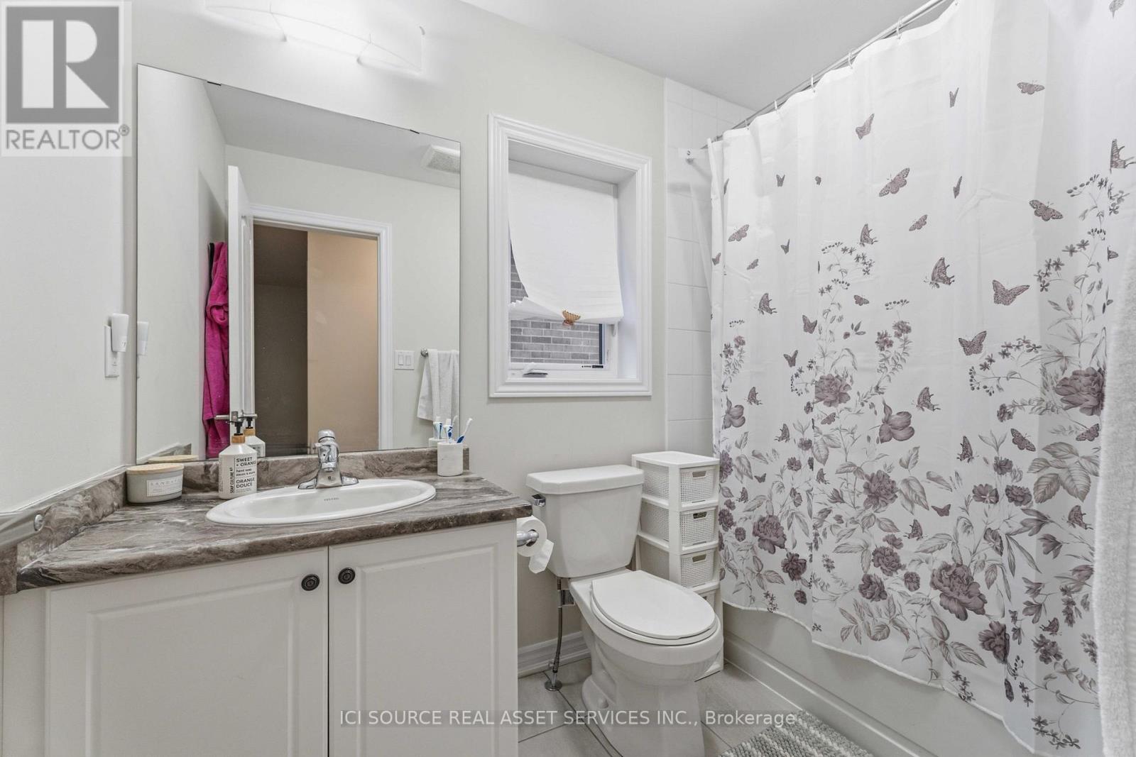 82 Rainbow Drive, Haldimand, Ontario  N3W 0G3 - Photo 21 - X12879174