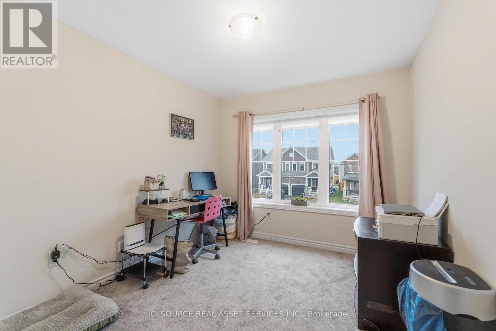 82 Rainbow Drive, Haldimand, Ontario  N3W 0G3 - Photo 23 - X12879174