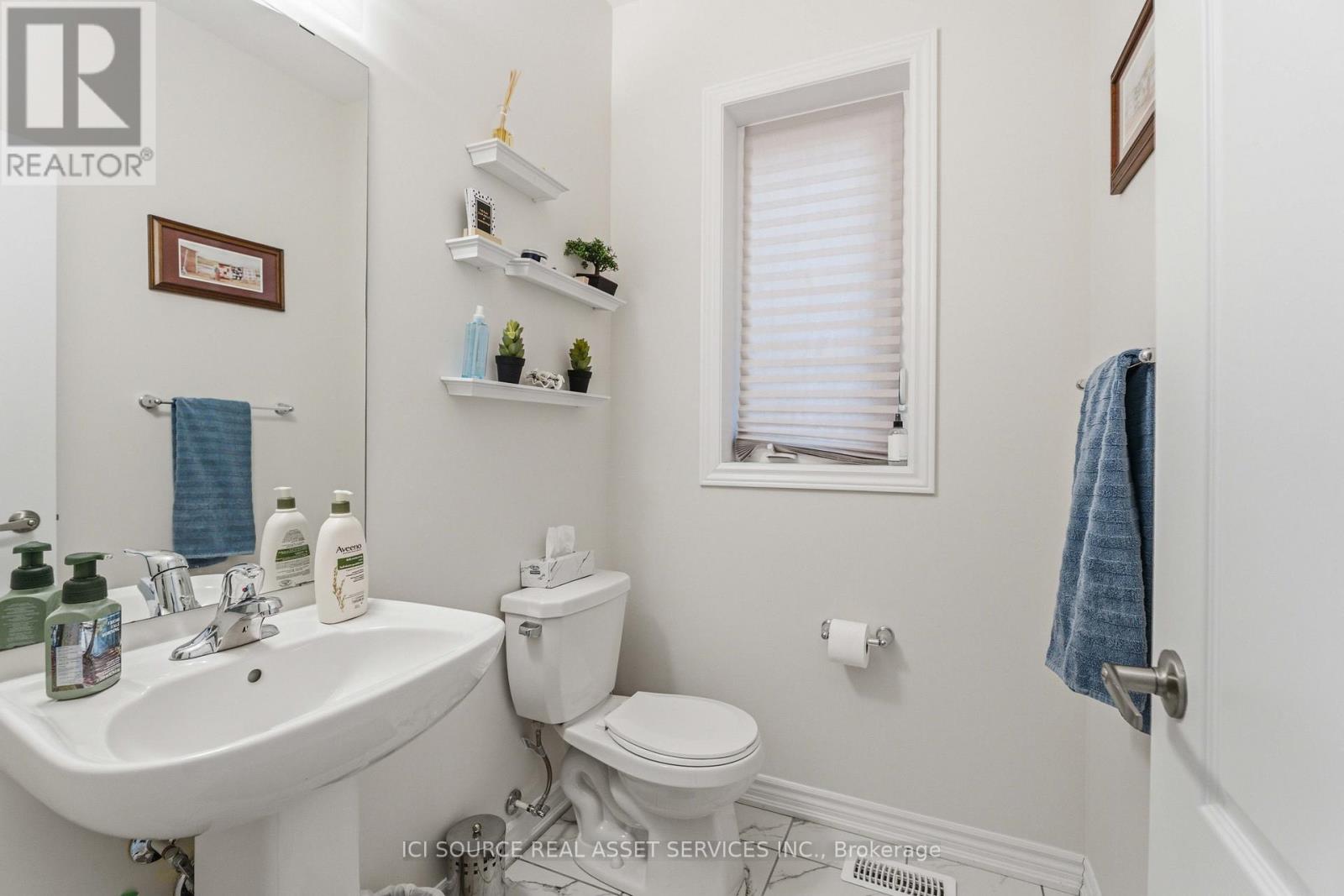 82 Rainbow Drive, Haldimand, Ontario  N3W 0G3 - Photo 26 - X12879174