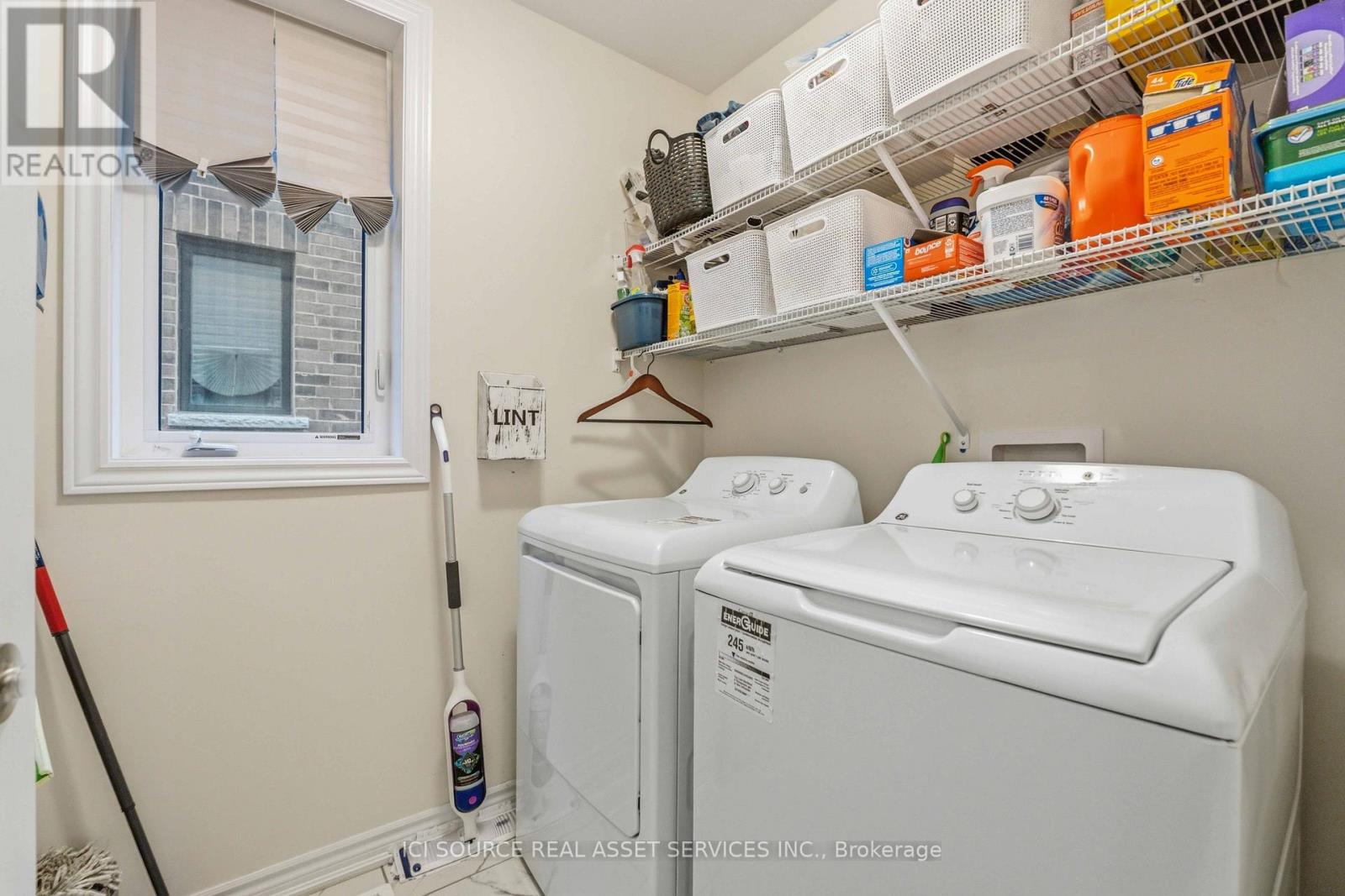 82 Rainbow Drive, Haldimand, Ontario  N3W 0G3 - Photo 25 - X12879174