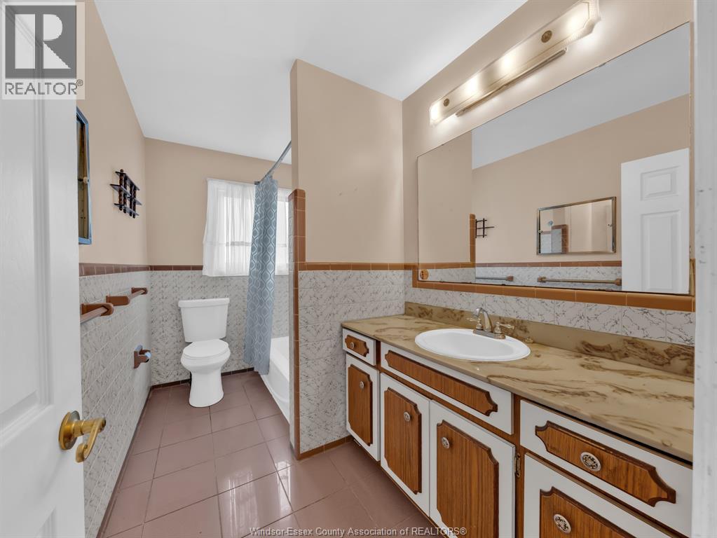 1720 Partington, Windsor, Ontario  N8W 3R8 - Photo 15 - 26005464