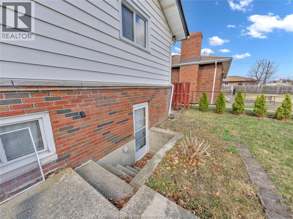 1720 Partington, Windsor, Ontario  N8W 3R8 - Photo 29 - 26005464