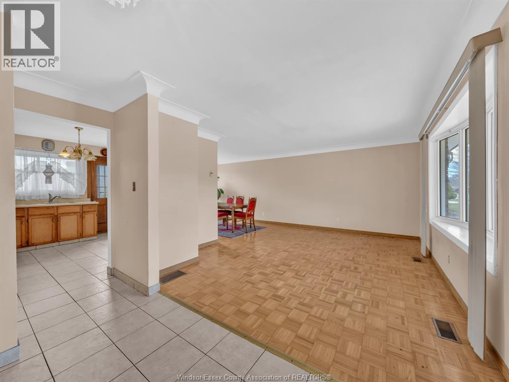 1720 Partington, Windsor, Ontario  N8W 3R8 - Photo 9 - 26005464