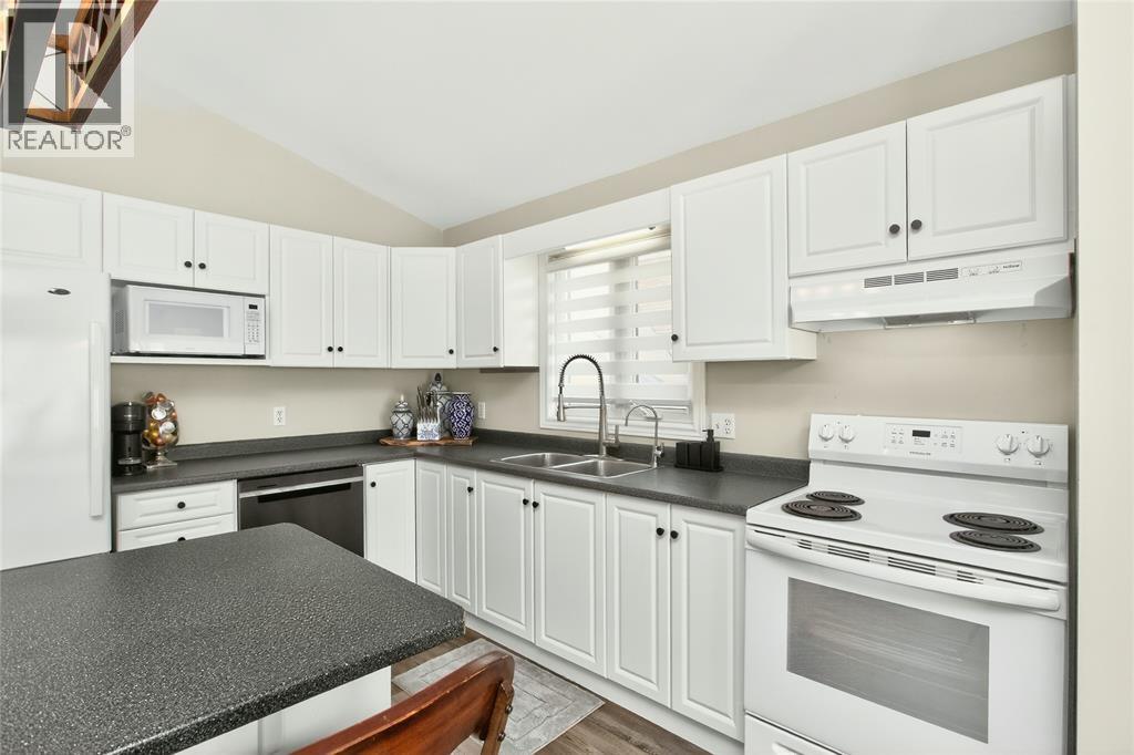 181 Paddock Green Circle, St Clair, Ontario  N0N 1G0 - Photo 19 - 26004911