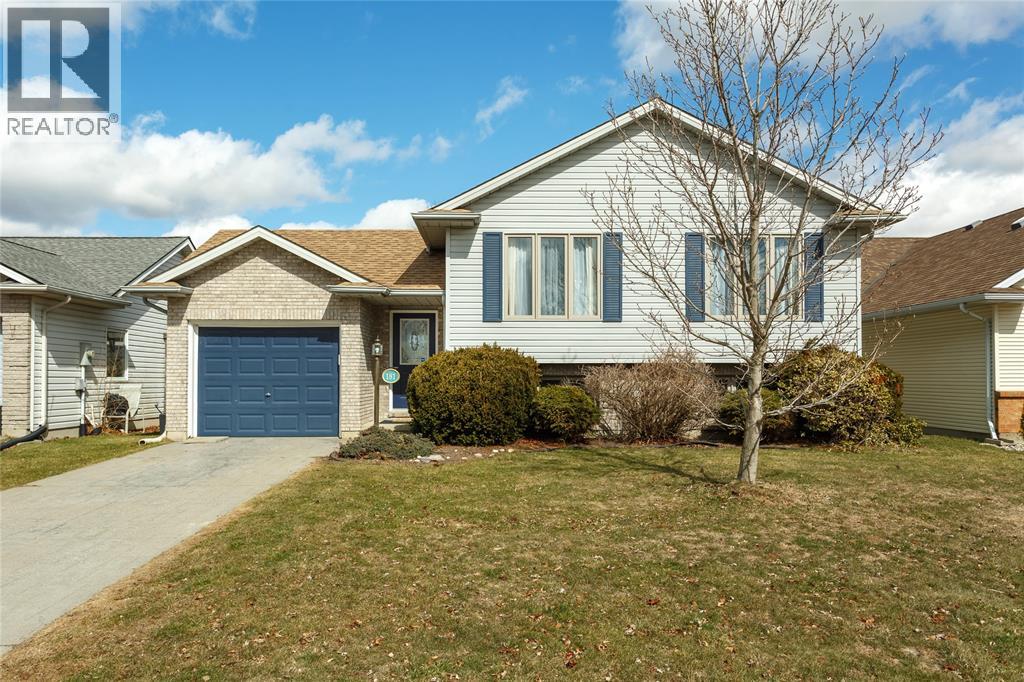 181 Paddock Green Circle, St Clair, Ontario  N0N 1G0 - Photo 2 - 26004911