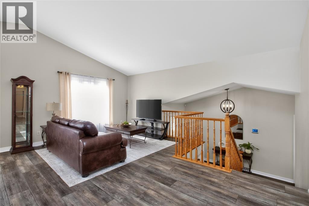 181 Paddock Green Circle, St Clair, Ontario  N0N 1G0 - Photo 8 - 26004911