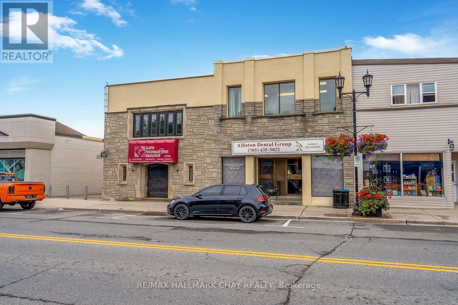 204 - 27 Victoria Street E, New Tecumseth (Alliston), Ontario  L9R 1T3 - Photo 3 - N12890082