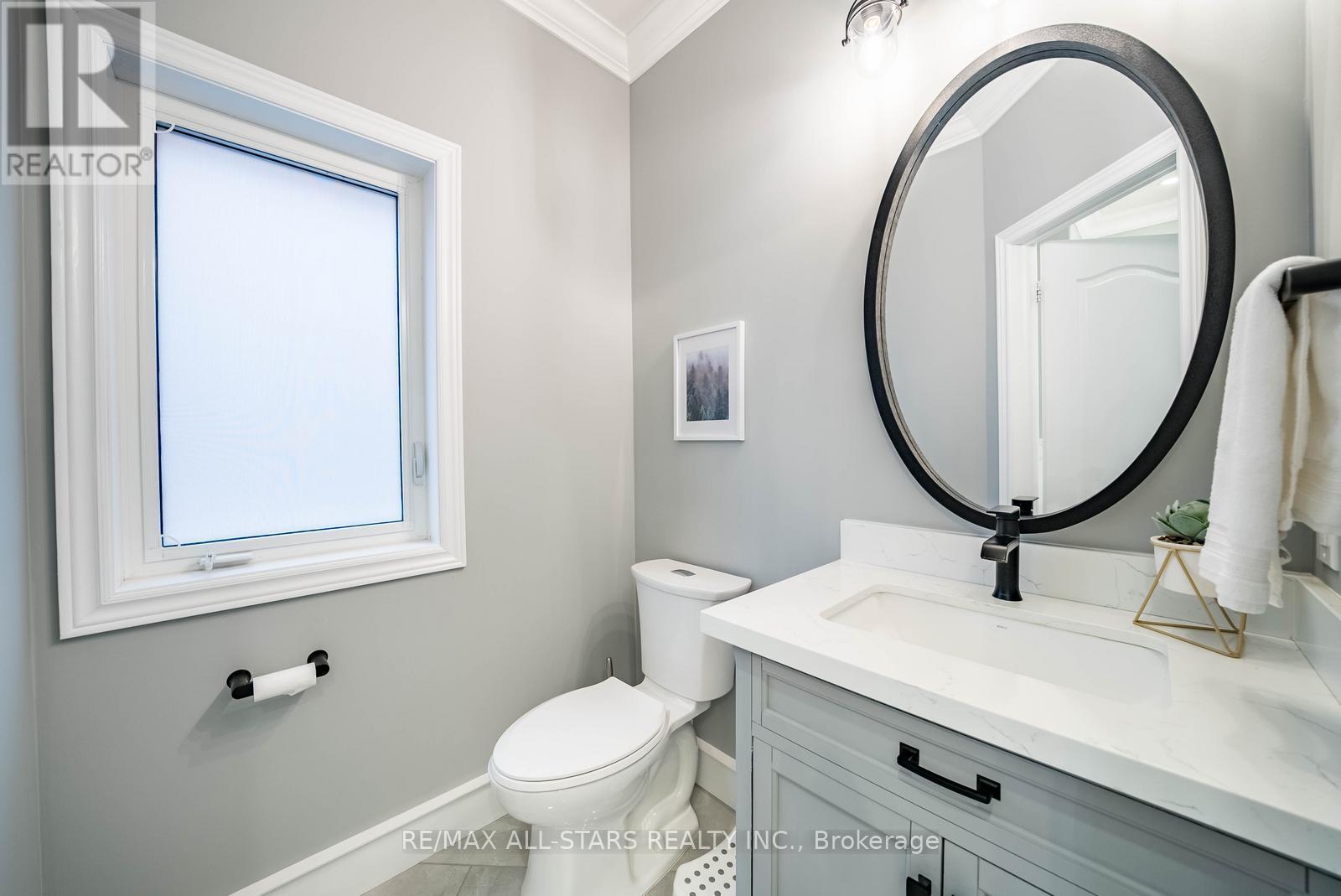 11 Horsedreamer Lane, Whitchurch-Stouffville (Stouffville), Ontario  L4A 0G6 - Photo 16 - N12890094