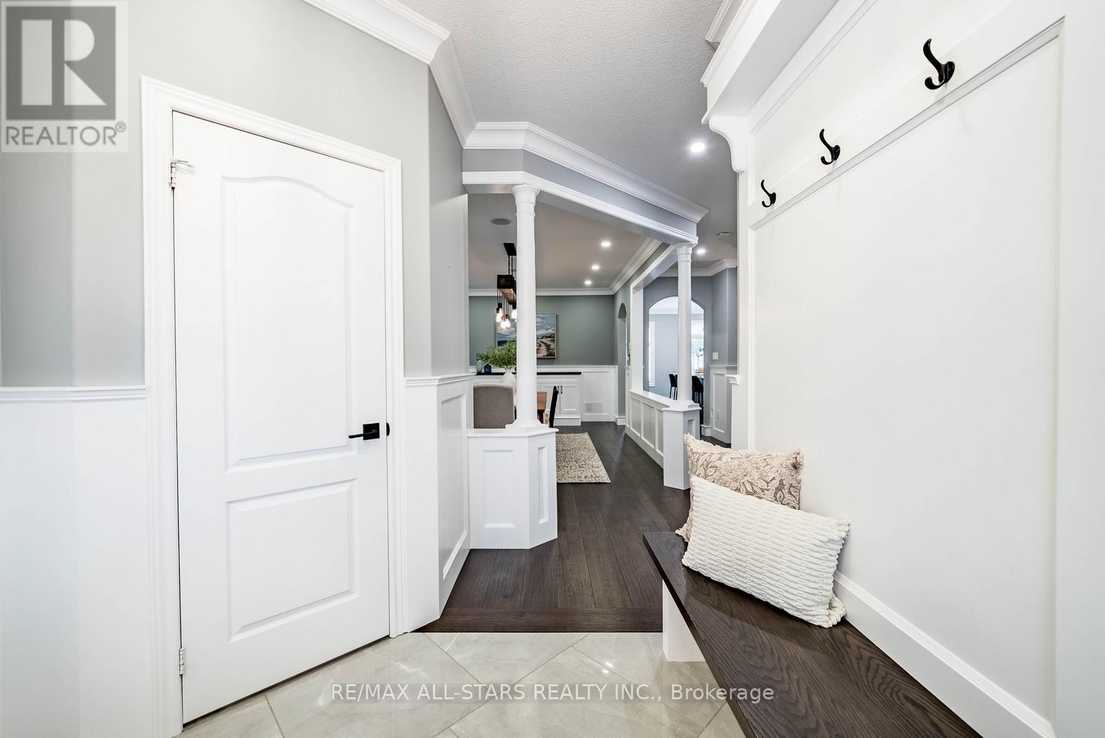 11 Horsedreamer Lane, Whitchurch-Stouffville (Stouffville), Ontario  L4A 0G6 - Photo 7 - N12890094