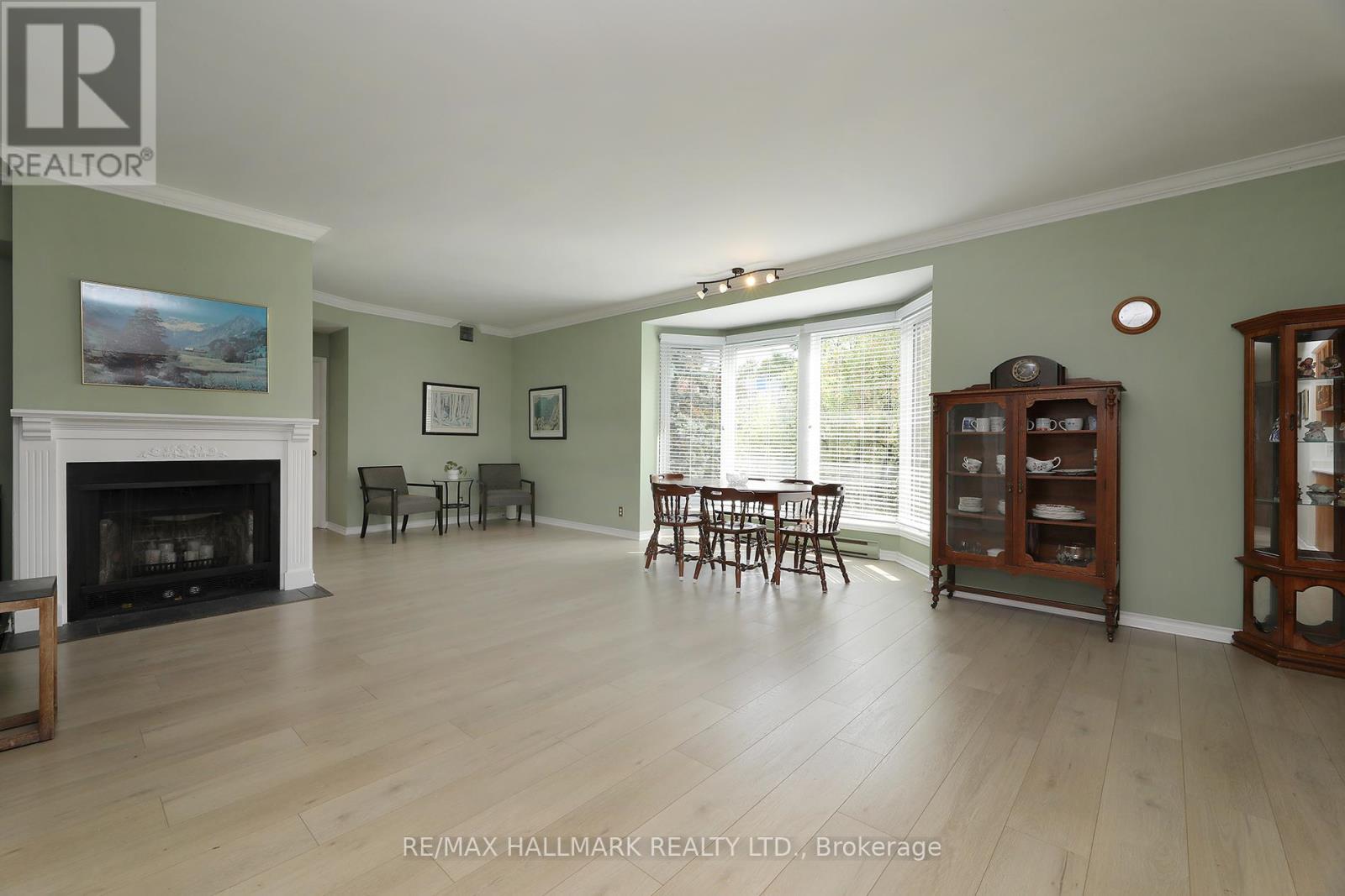 305 - 21 George Street, Aurora (Aurora Village), Ontario  L4G 2S1 - Photo 11 - N12890100