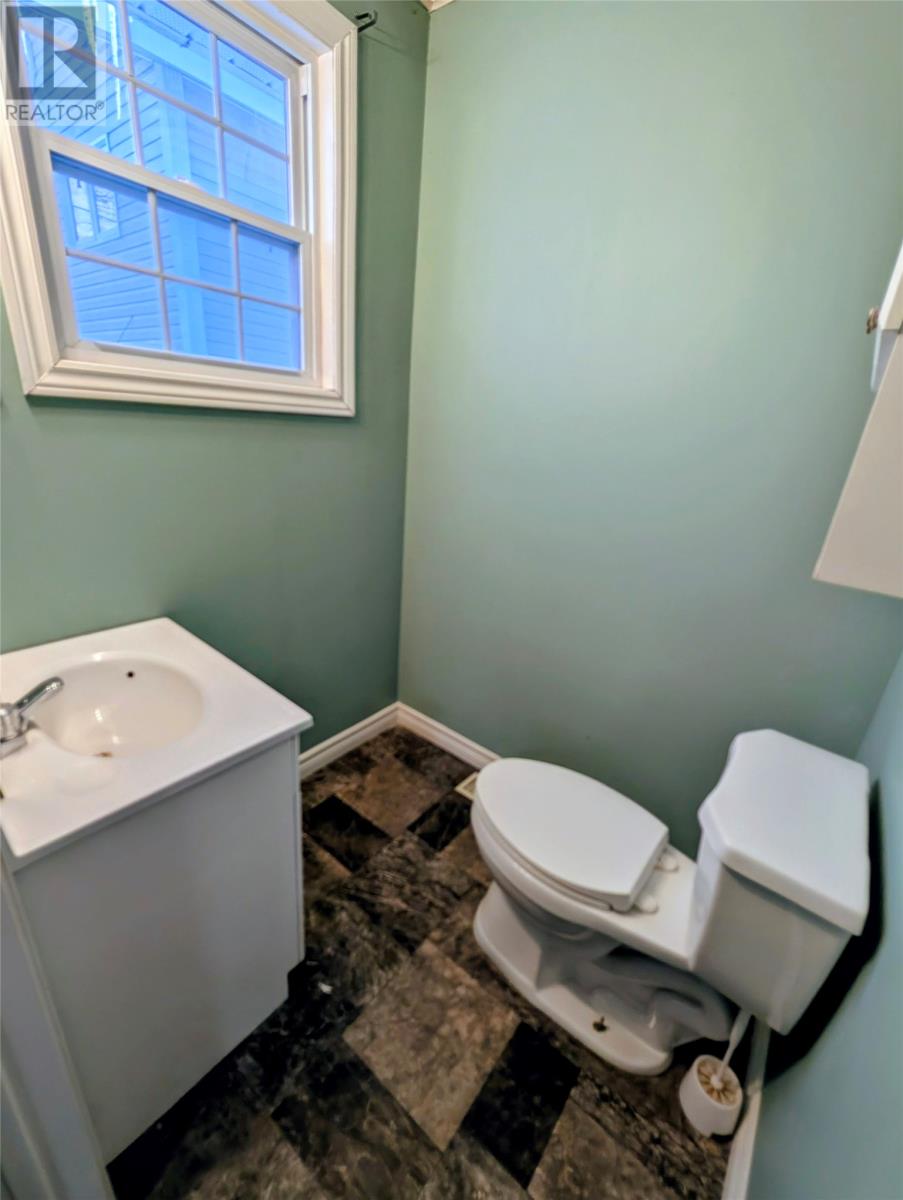 8 Gordon Street, Gander, Newfoundland & Labrador  A1V 1Z9 - Photo 11 - 1295240