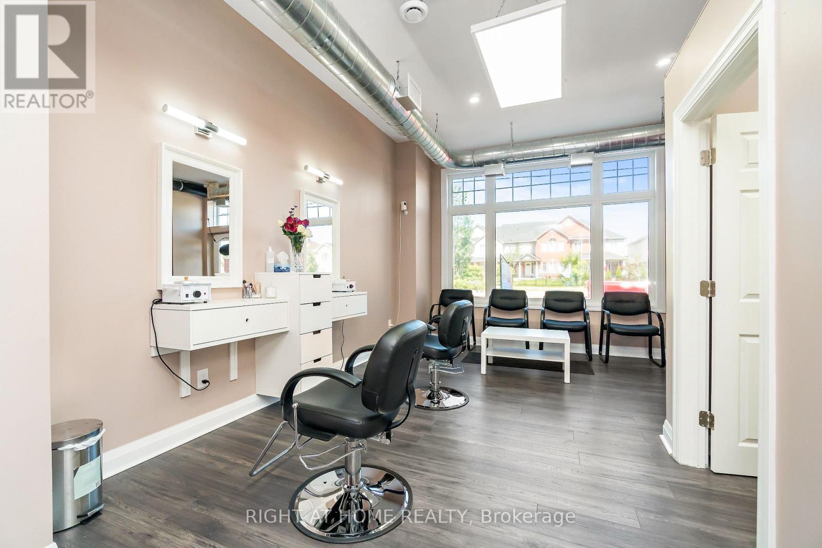 1268 Main Street E, Milton (De Dempsey), Ontario  L9T 8M7 - Photo 29 - W12890064