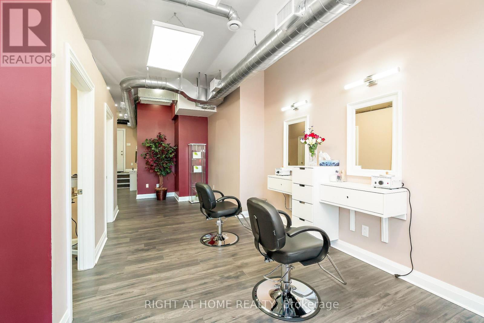 1268 Main Street E, Milton (De Dempsey), Ontario  L9T 8M7 - Photo 31 - W12890064