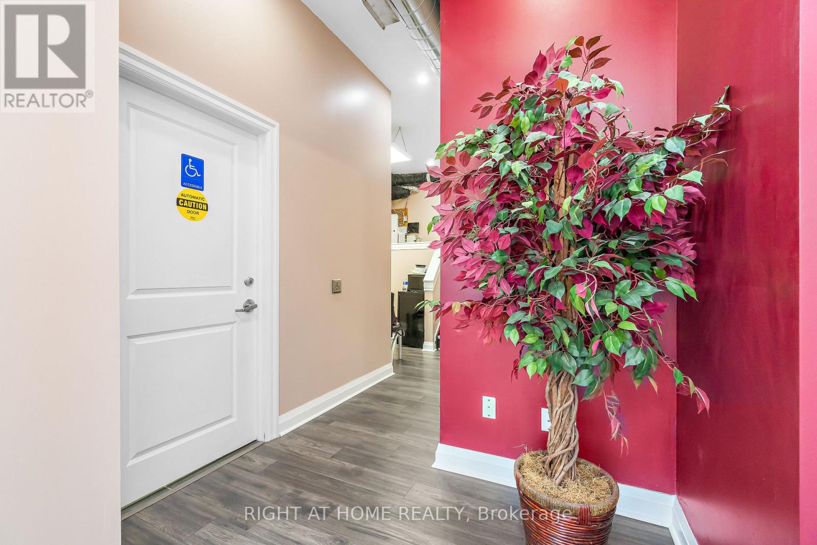 1268 Main Street E, Milton (De Dempsey), Ontario  L9T 8M7 - Photo 34 - W12890064