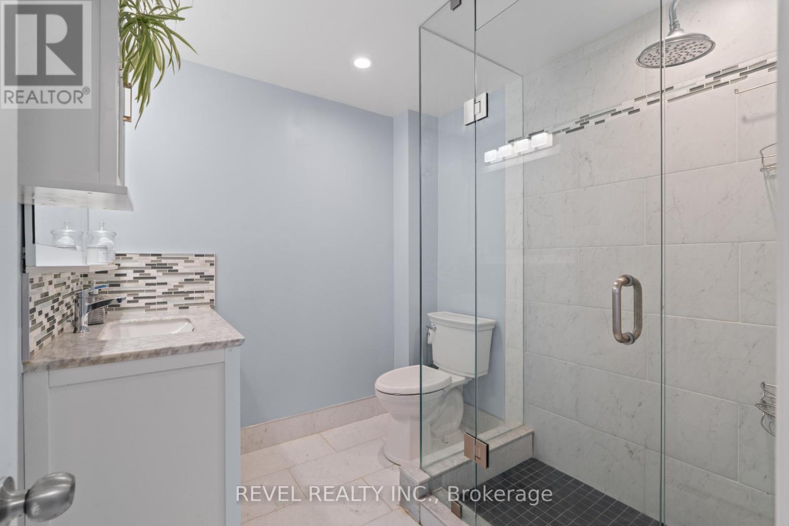 37 Ferndale Crescent, Brampton (Brampton East), Ontario  L6W 1G1 - Photo 17 - W12890088