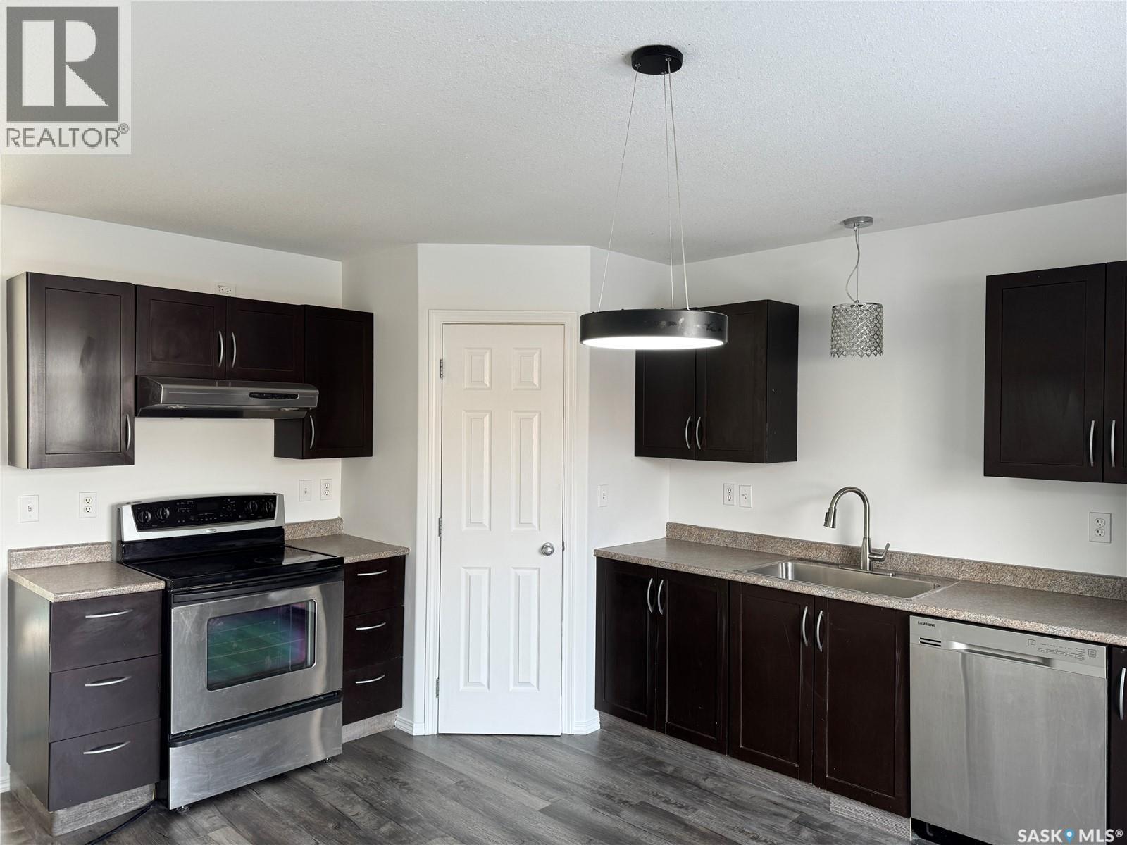 2 802 K Avenue N, Saskatoon, Saskatchewan  S7L 2N1 - Photo 13 - SK030609