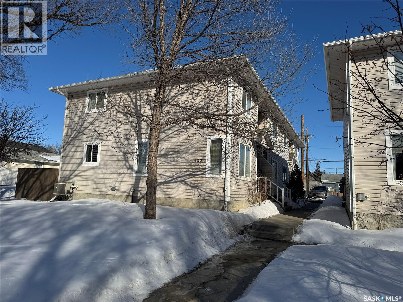 2 802 K Avenue N, Saskatoon, Saskatchewan  S7L 2N1 - Photo 2 - SK030609