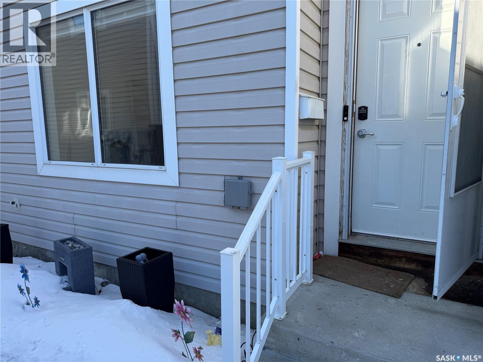 2 802 K Avenue N, Saskatoon, Saskatchewan  S7L 2N1 - Photo 6 - SK030609