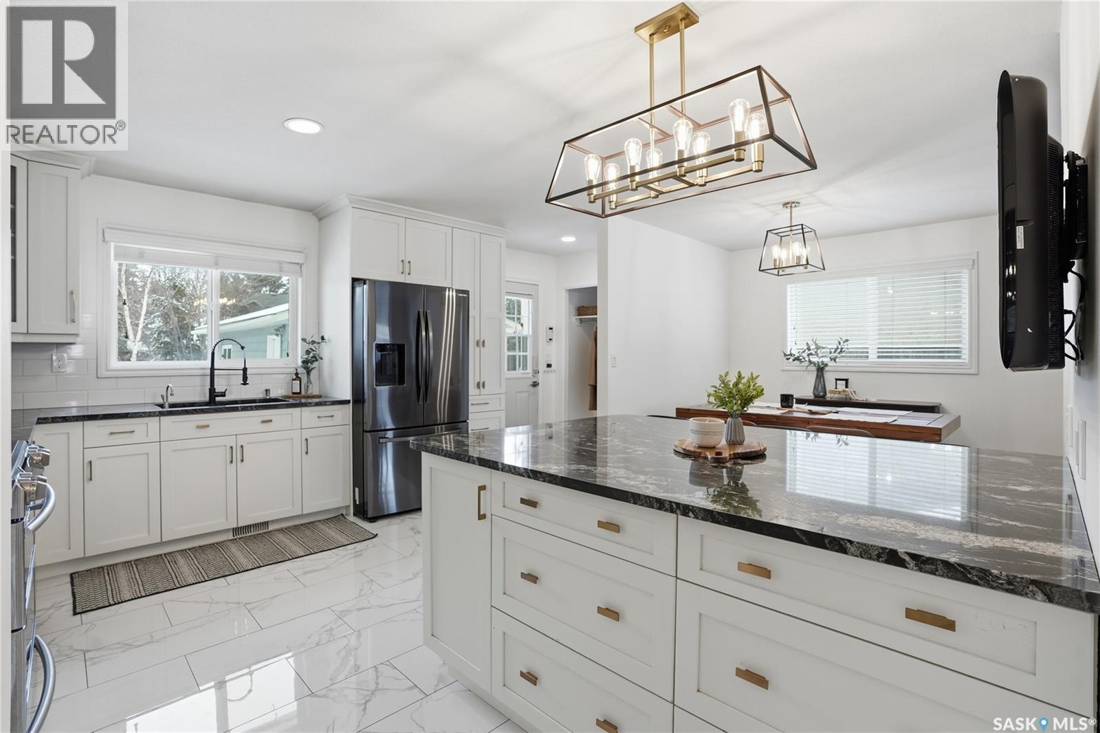 145 Stillwater Drive, Saskatoon, Saskatchewan  S7J 3N9 - Photo 5 - SK030502