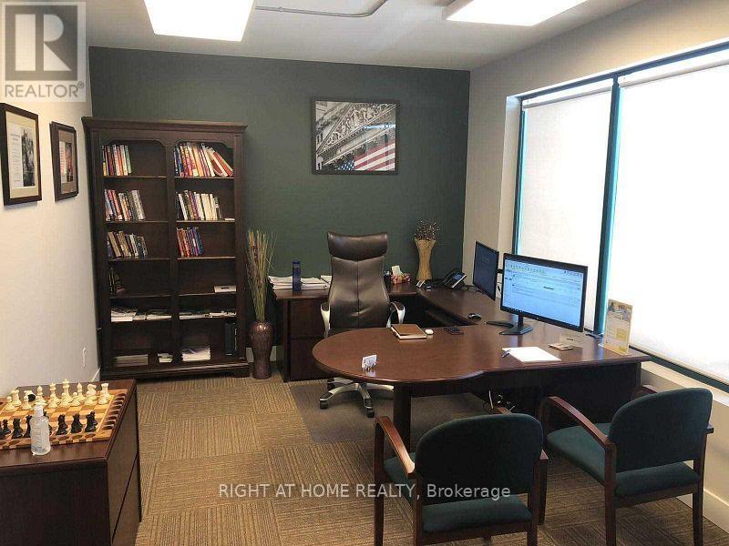 1 - 219 Dundas Street E, Hamilton (Waterdown), Ontario  L0R 2H4 - Photo 6 - X12890066