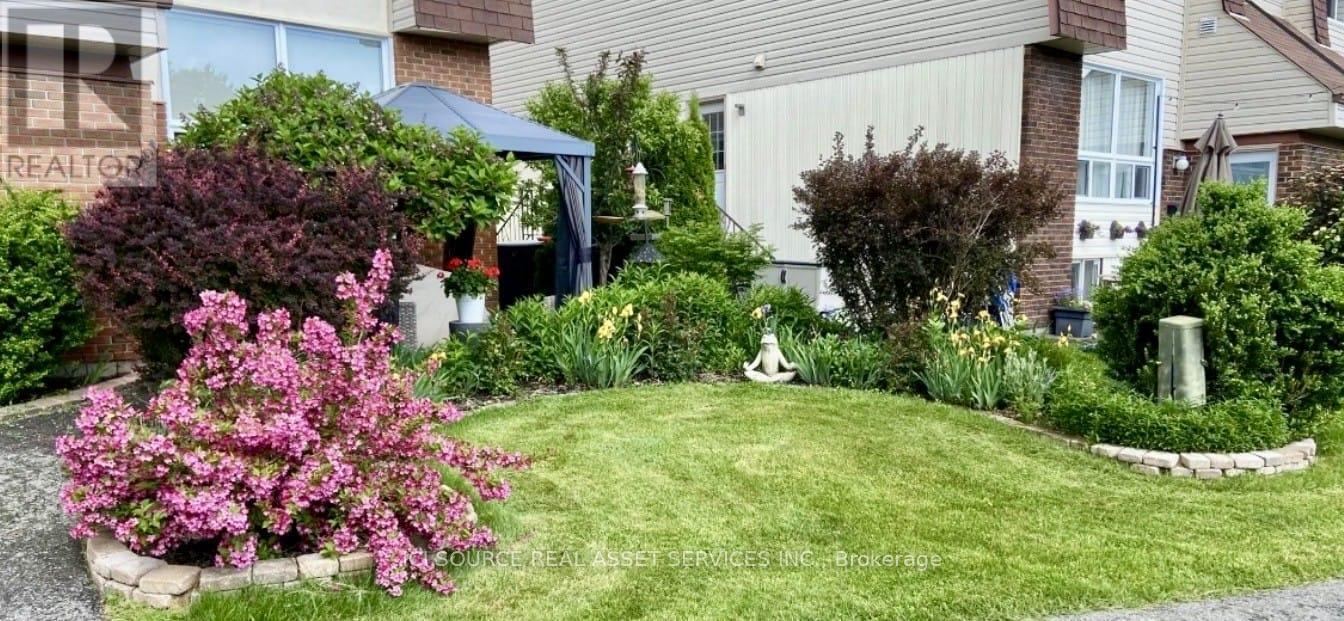 19D FORESTER CRESCENT, Ottawa, Ontario