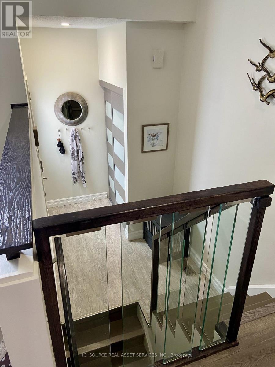 19d Forester Crescent, Ottawa, Ontario  K2H 8Y1 - Photo 13 - X12890084