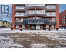 10 ELLEN Street E Unit# 901, Kitchener, Ontario