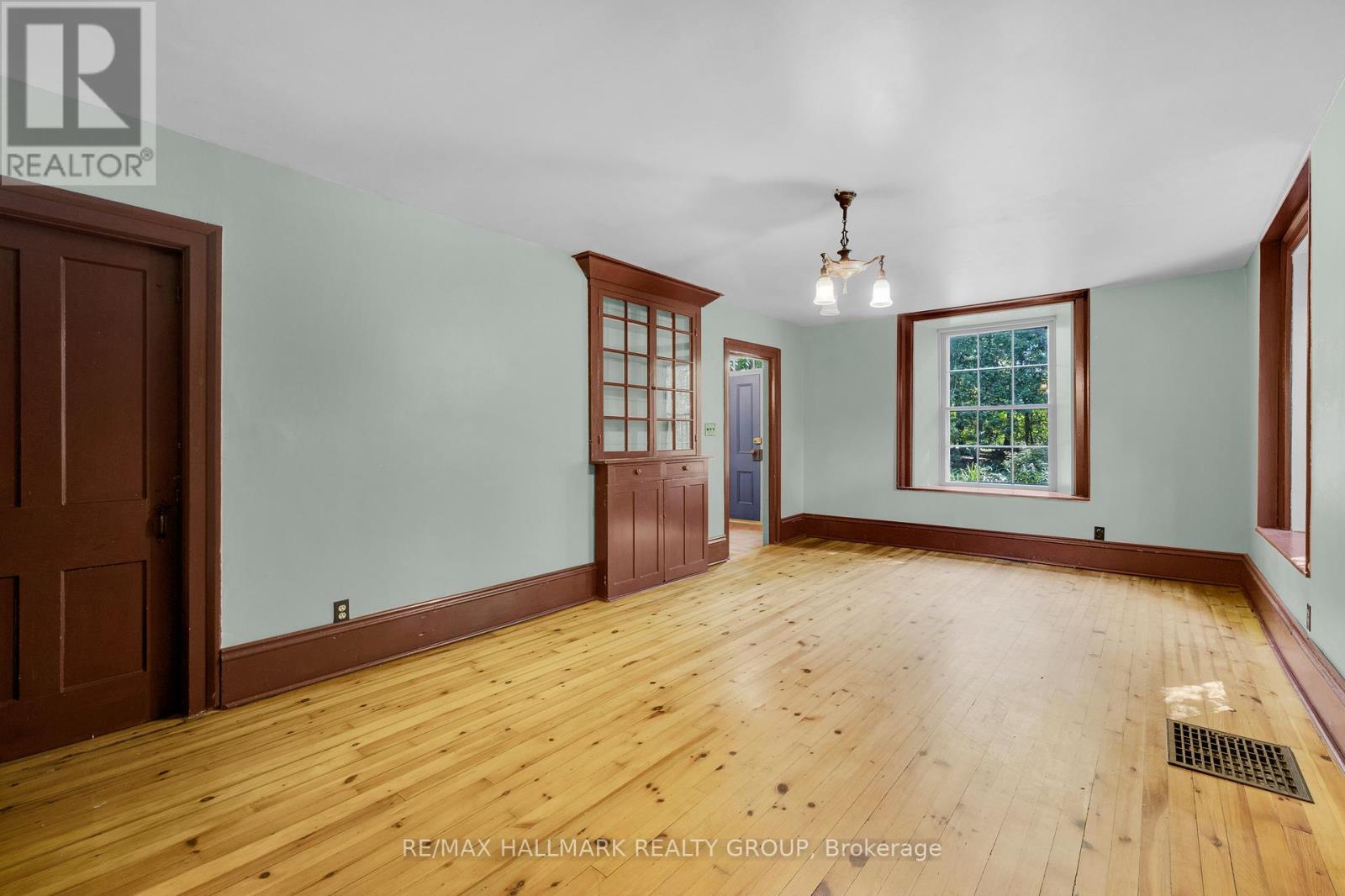 30 Ballycanoe Road, Front Of Yonge, Ontario  K0E 1R0 - Photo 10 - X12890116