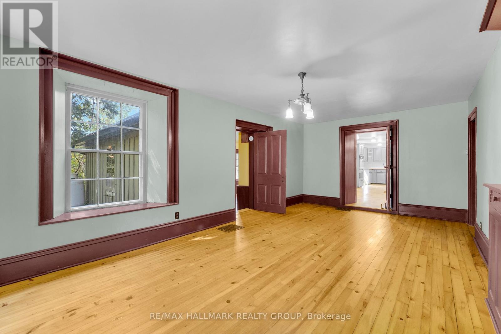 30 Ballycanoe Road, Front Of Yonge, Ontario  K0E 1R0 - Photo 11 - X12890116