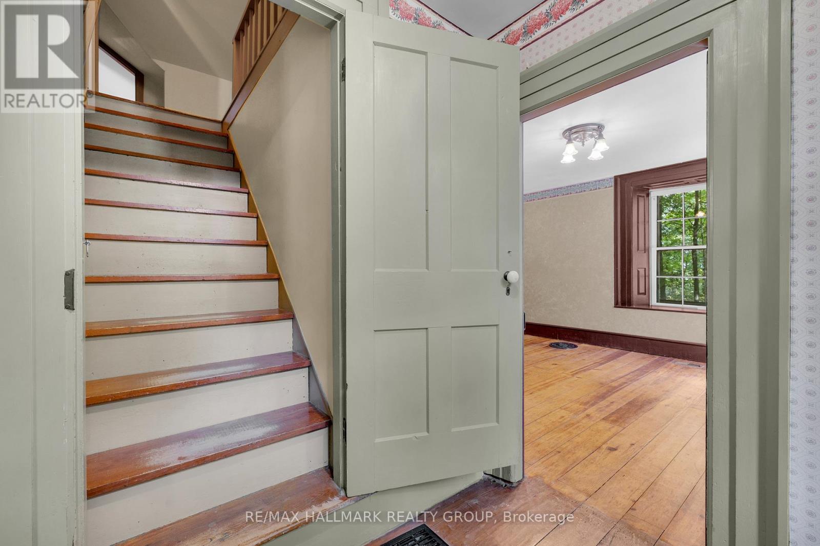 30 Ballycanoe Road, Front Of Yonge, Ontario  K0E 1R0 - Photo 7 - X12890116