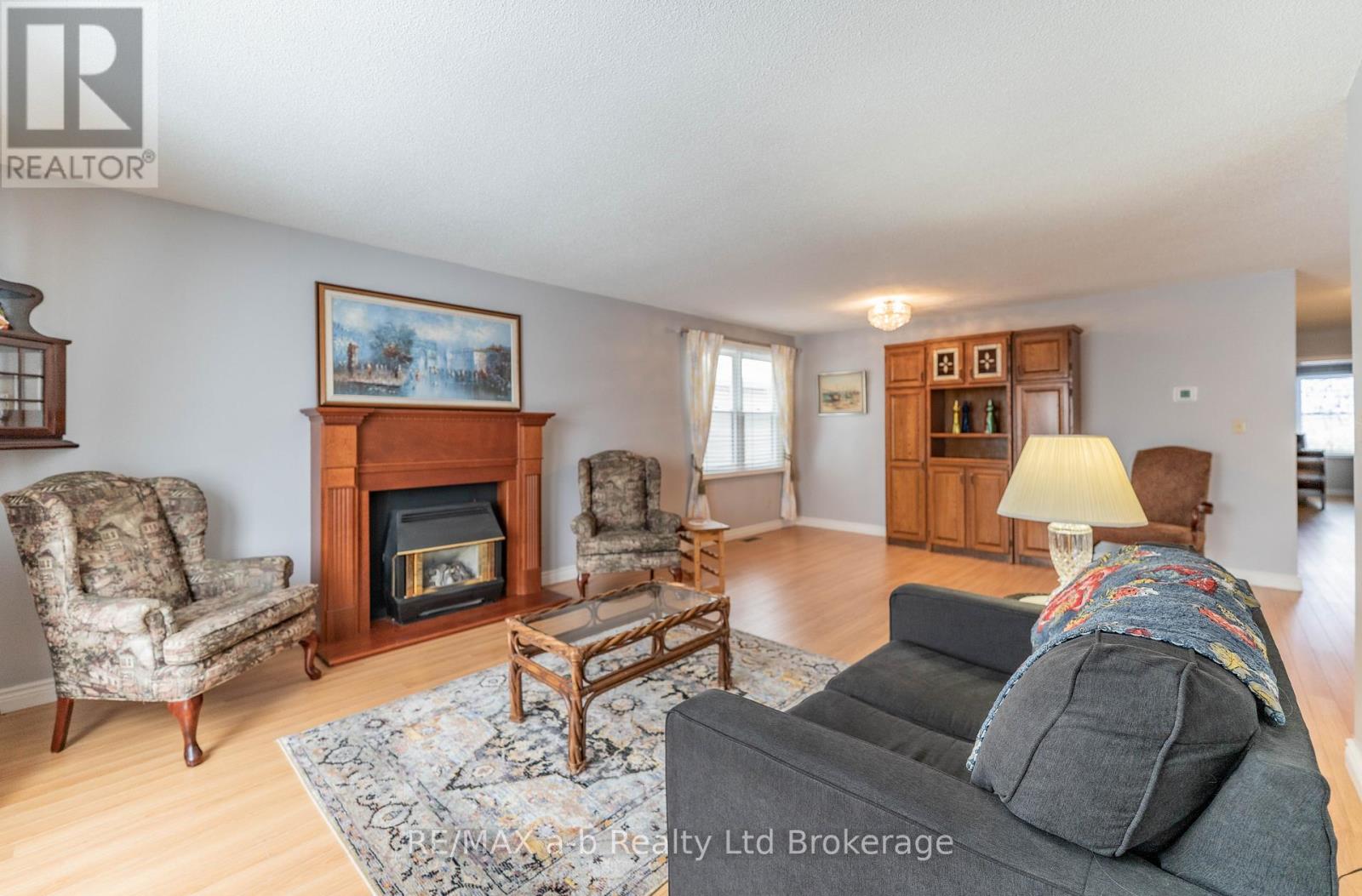 53 Hawkins Crescent, Tillsonburg, Ontario  N4G 5K6 - Photo 38 - X12692898