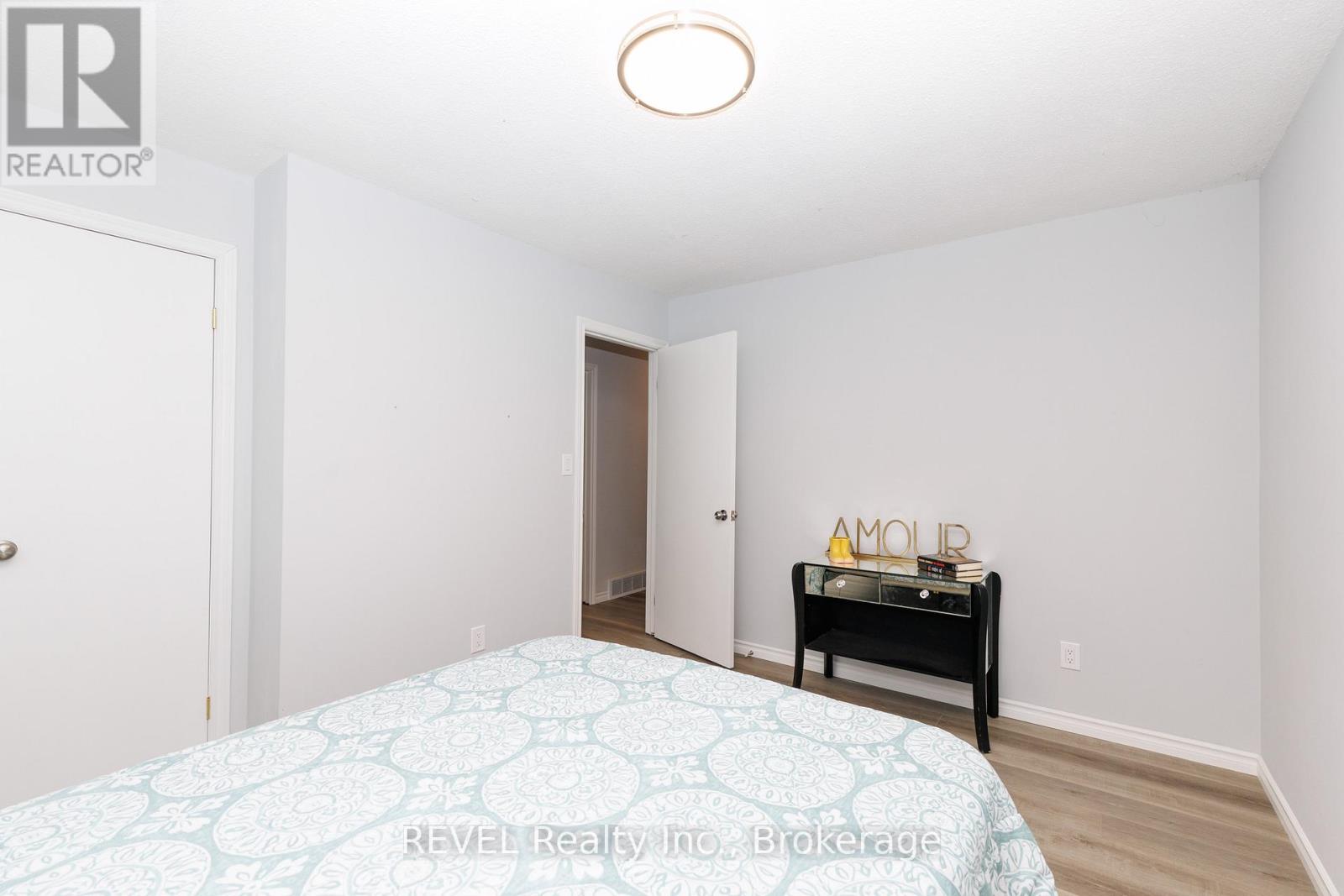 116 Hillview Road, St. Catharines (Western Hill), Ontario  L2S 3A5 - Photo 18 - X12890110