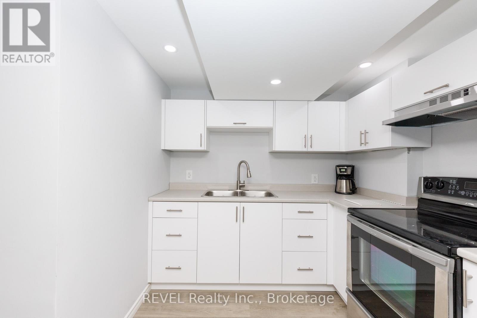 116 Hillview Road, St. Catharines (Western Hill), Ontario  L2S 3A5 - Photo 19 - X12890110