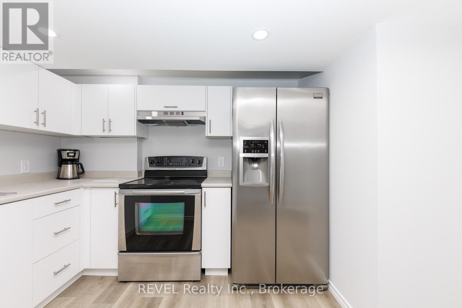 116 Hillview Road, St. Catharines (Western Hill), Ontario  L2S 3A5 - Photo 22 - X12890110