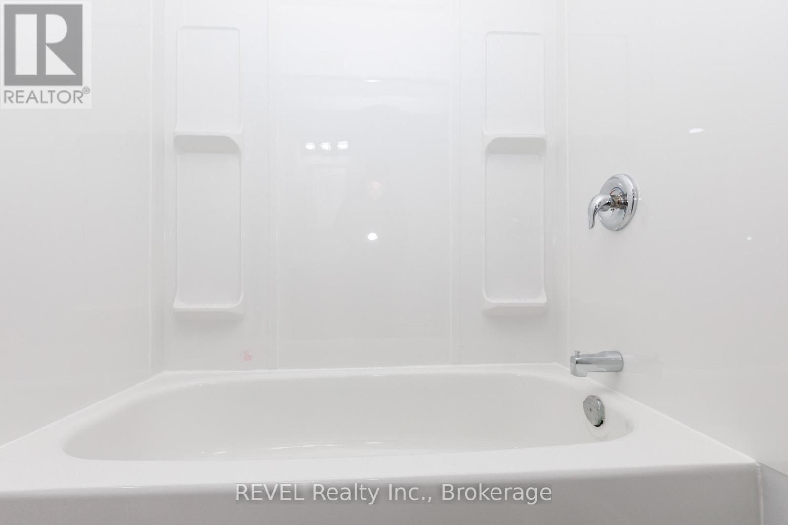 116 Hillview Road, St. Catharines (Western Hill), Ontario  L2S 3A5 - Photo 23 - X12890110