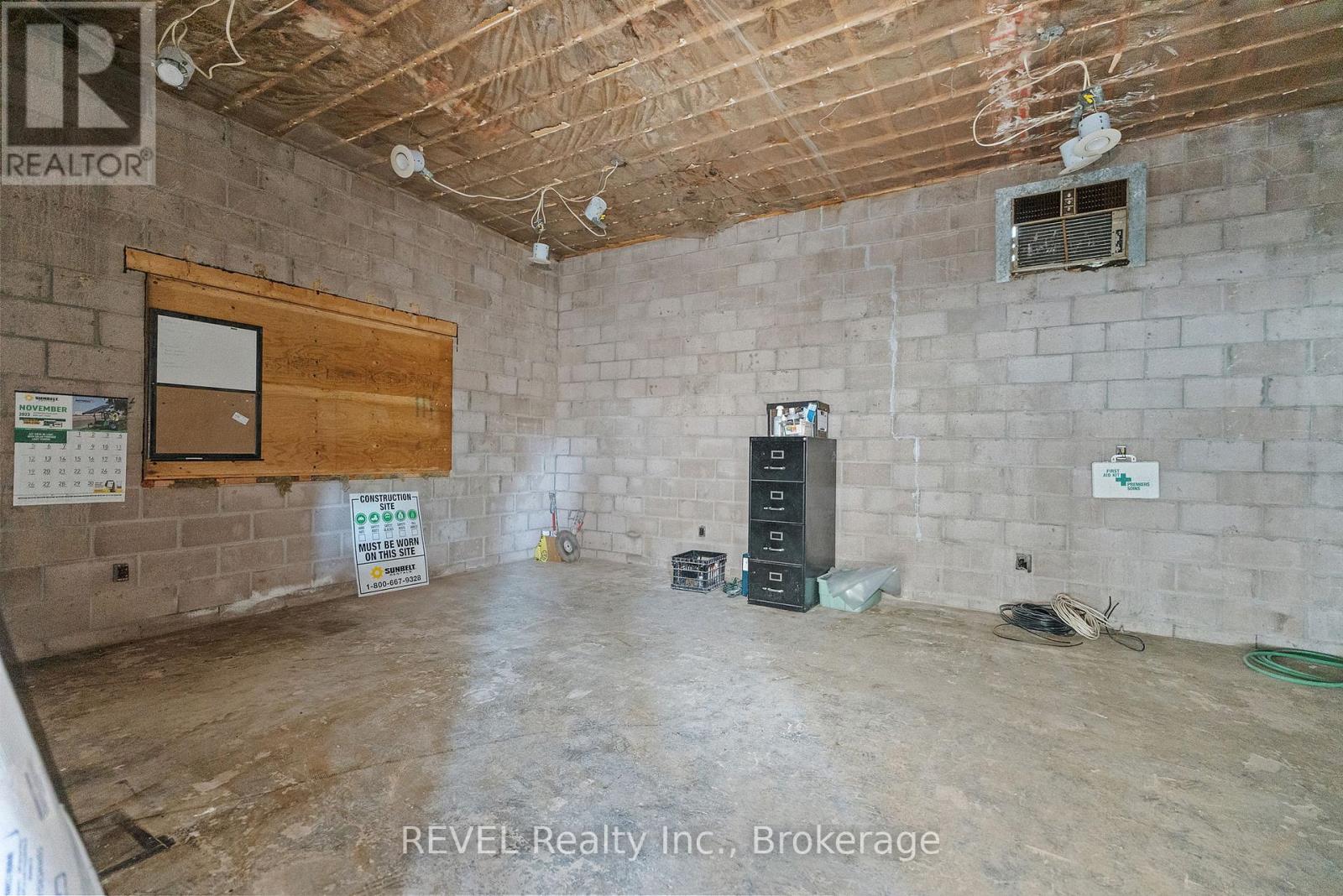 271 Ridgeway Road, Fort Erie, Ontario  L0S 1B0 - Photo 12 - X12890118