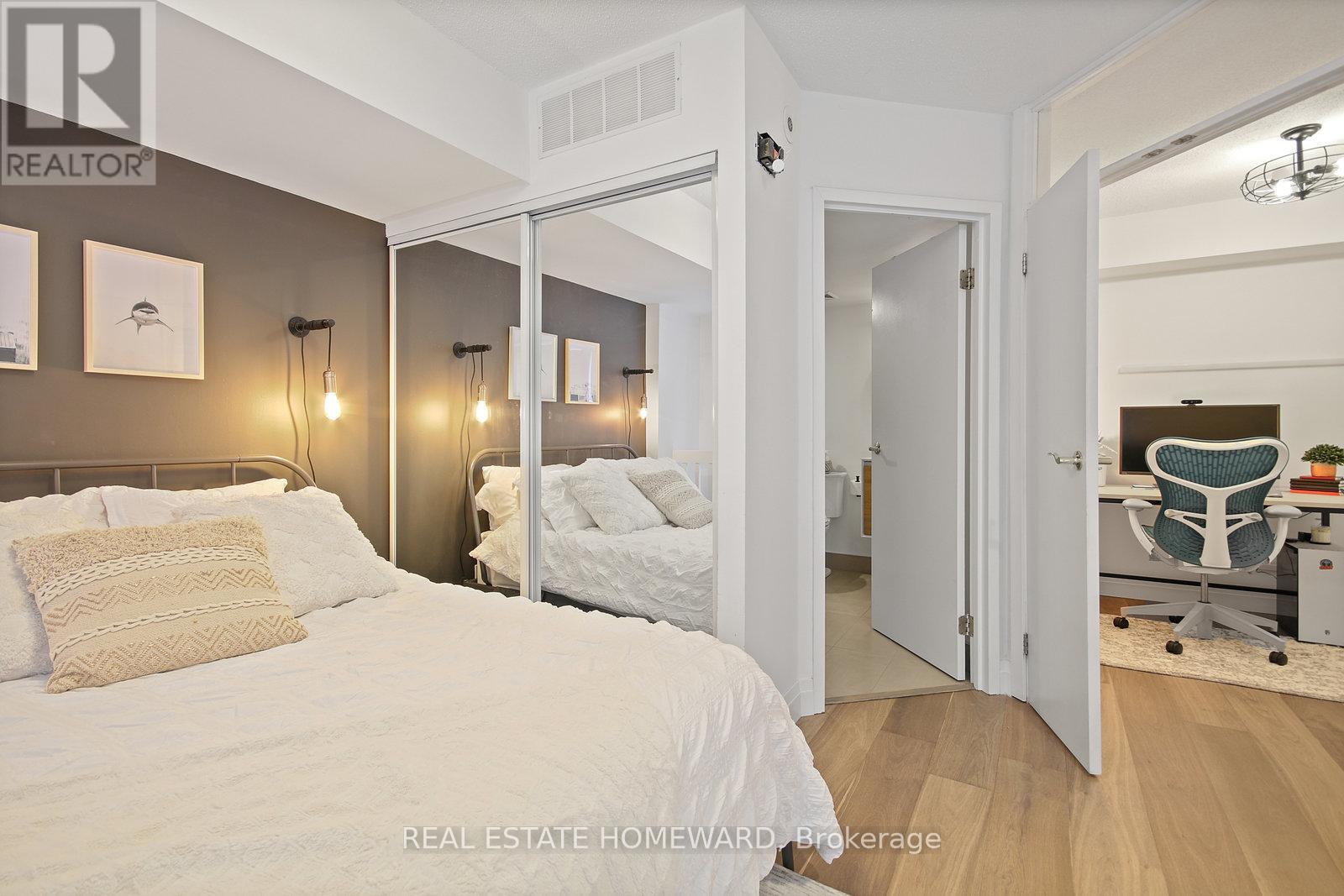 429 - 34 Western Battery Road, Toronto, Ontario  M6K 3N9 - Photo 10 - C12890114