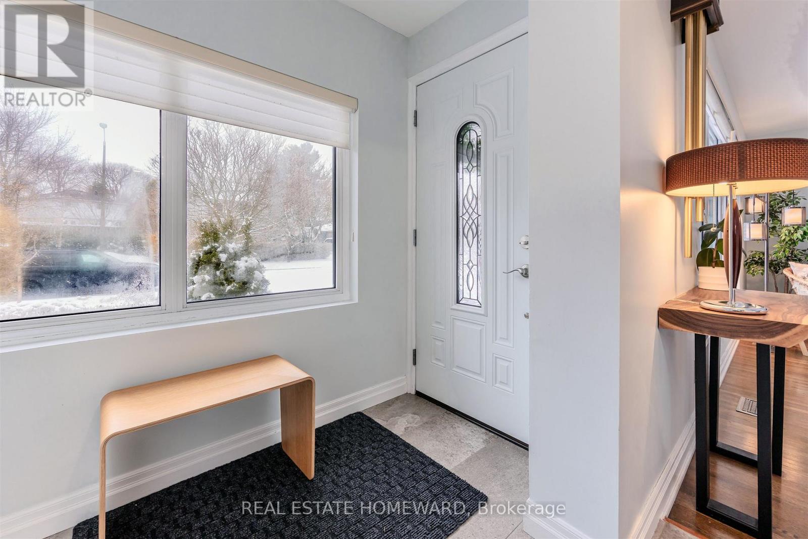 27 Bournville Drive, Toronto, Ontario  M1E 1C3 - Photo 3 - E12890124