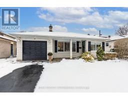 27 BOURNVILLE DRIVE, Toronto, Ontario