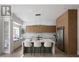 81 CHILD DRIVE, Aurora, Ontario