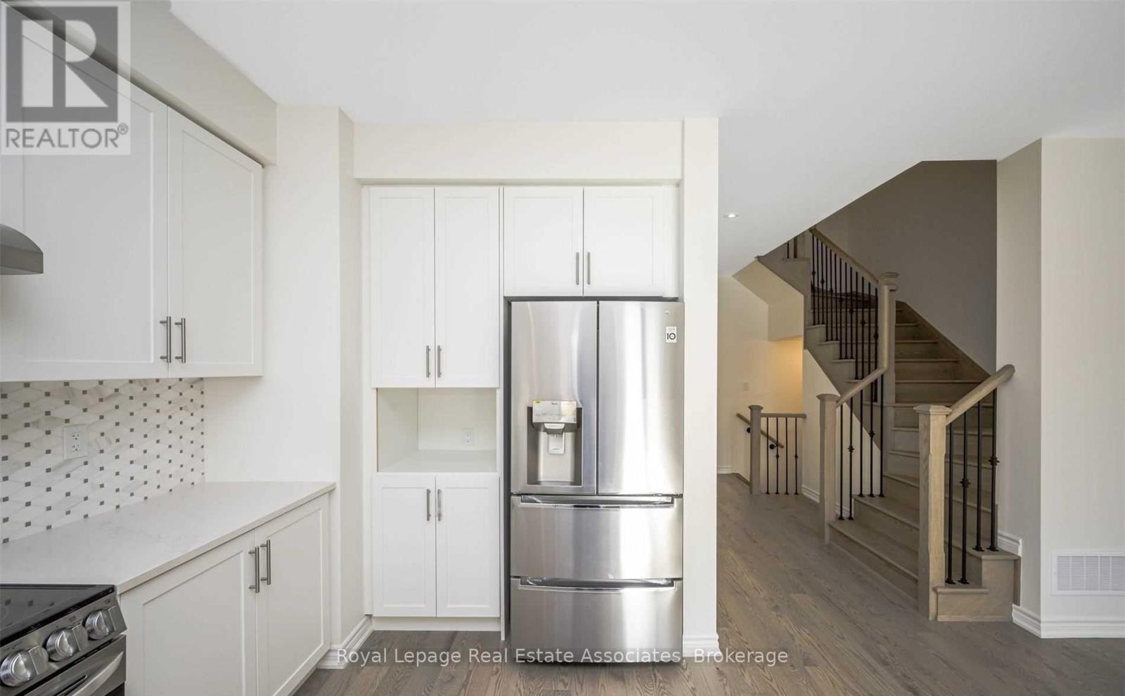 645 Boyd Lane, Milton, Ontario  L9E 1T7 - Photo 15 - W12890122