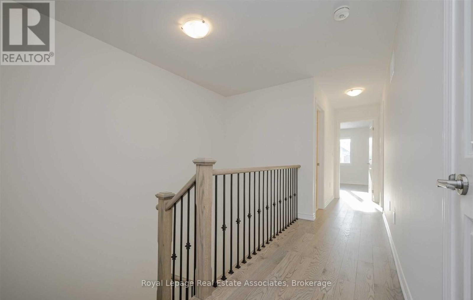 645 Boyd Lane, Milton, Ontario  L9E 1T7 - Photo 17 - W12890122