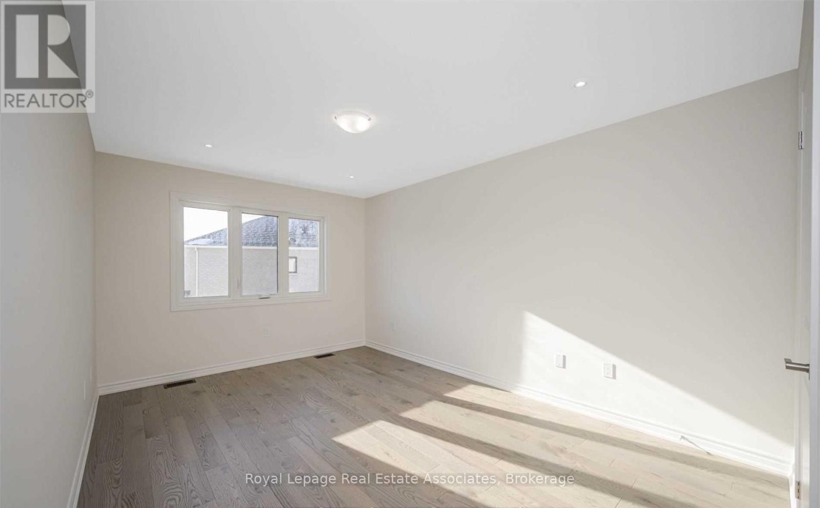 645 Boyd Lane, Milton, Ontario  L9E 1T7 - Photo 24 - W12890122