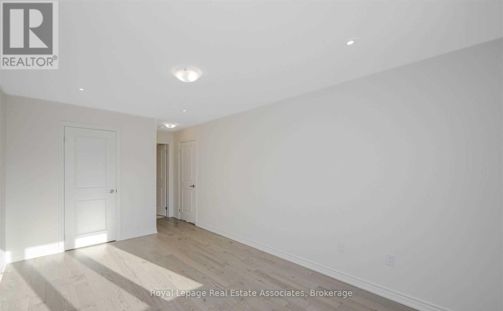 645 Boyd Lane, Milton, Ontario  L9E 1T7 - Photo 26 - W12890122