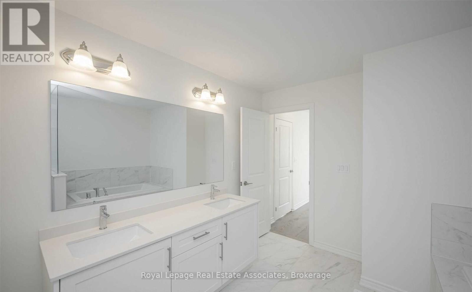 645 Boyd Lane, Milton, Ontario  L9E 1T7 - Photo 30 - W12890122